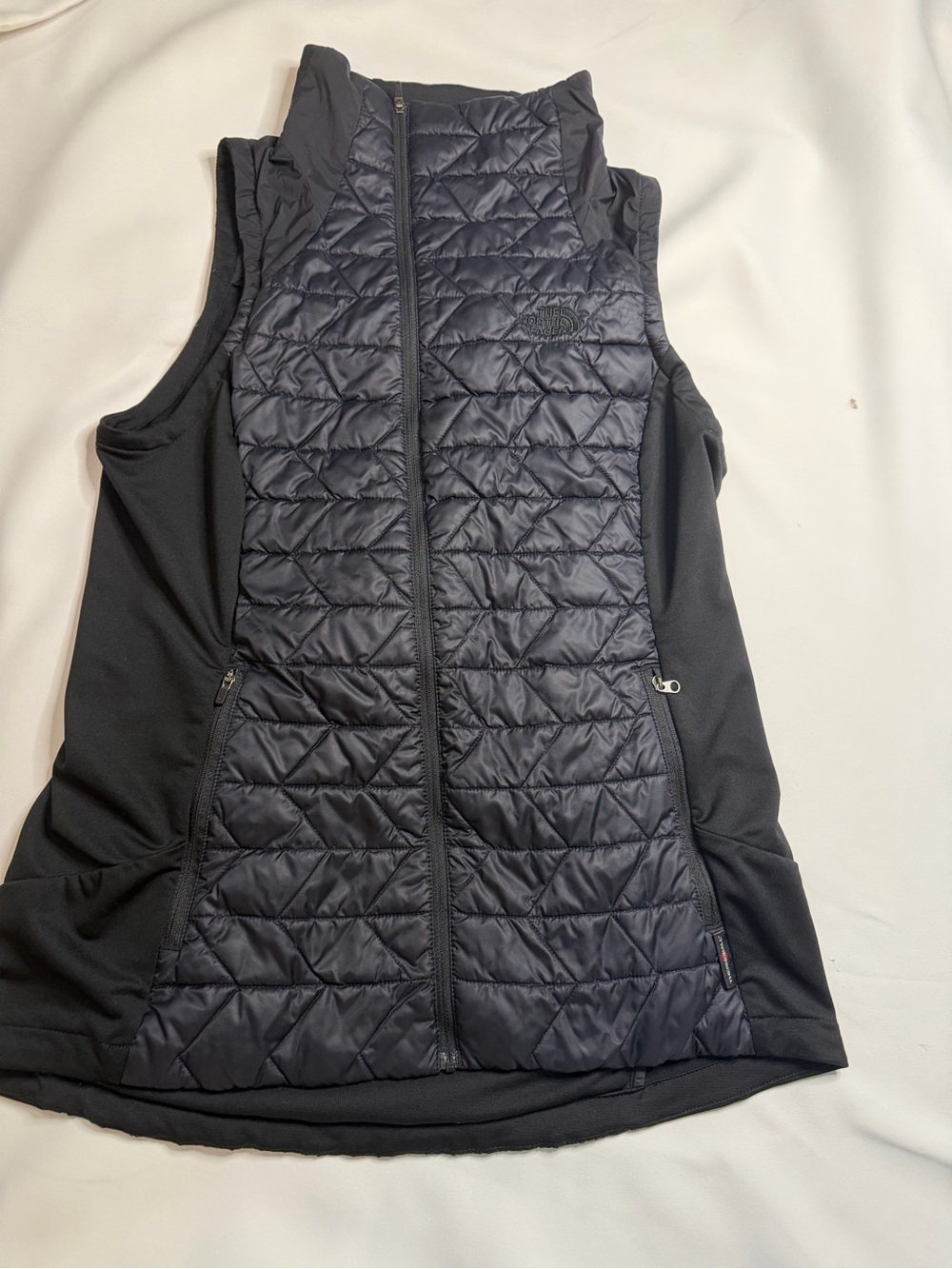 The North Face Women's Black Quilted Hybrid Vest